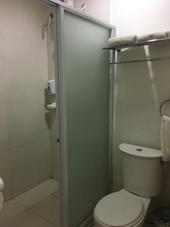 Ilocos 伊罗戈罗斯威尔旅馆和餐馆酒店 客房 照片
