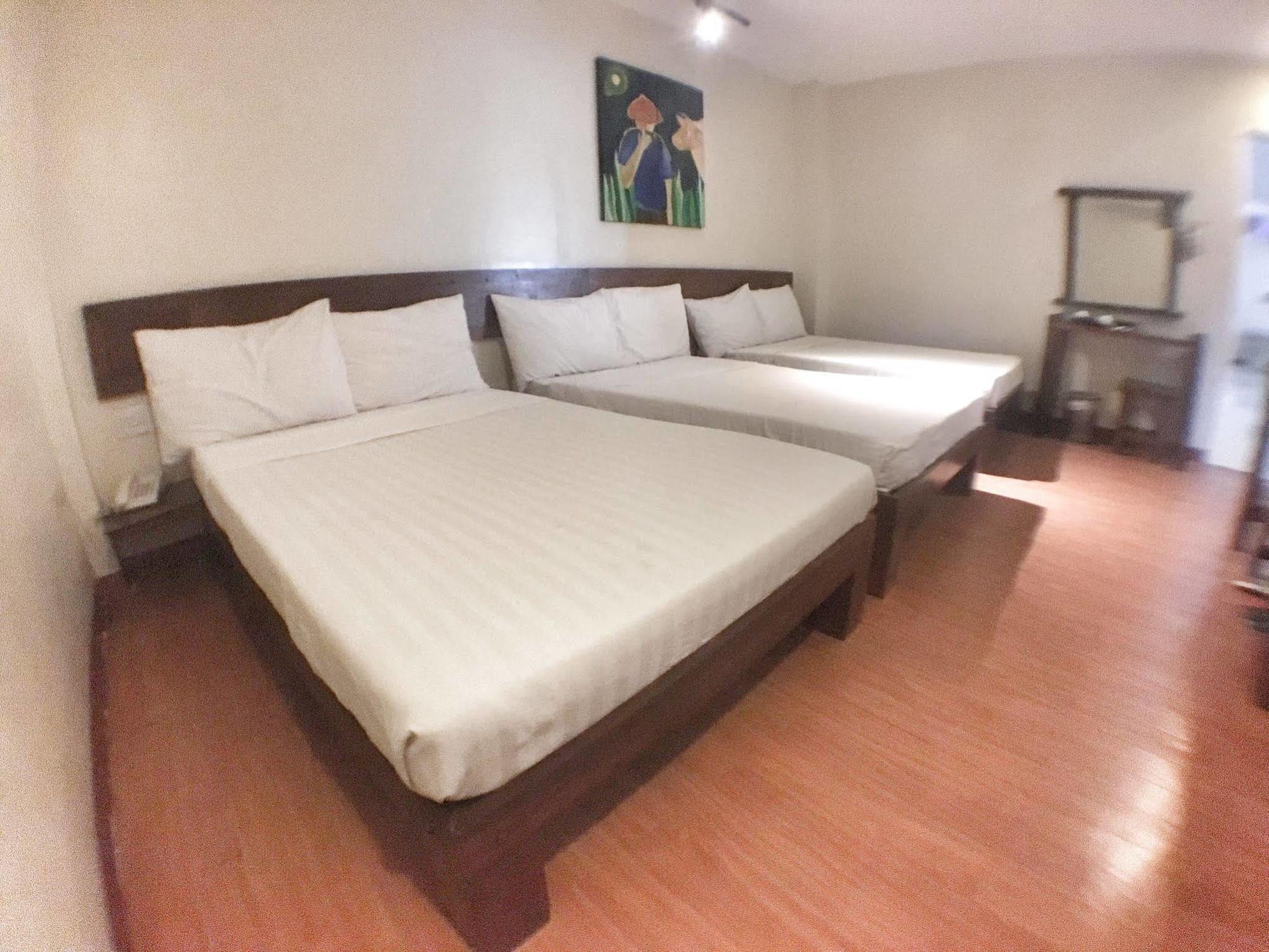 Ilocos 伊罗戈罗斯威尔旅馆和餐馆酒店 外观 照片